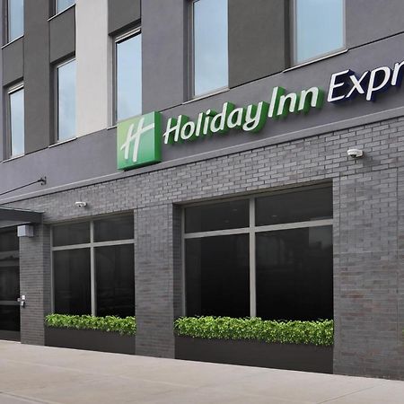 Holiday Inn Express - Brooklyn - Bushwick , An Ihg Hotel New York City Exterior photo