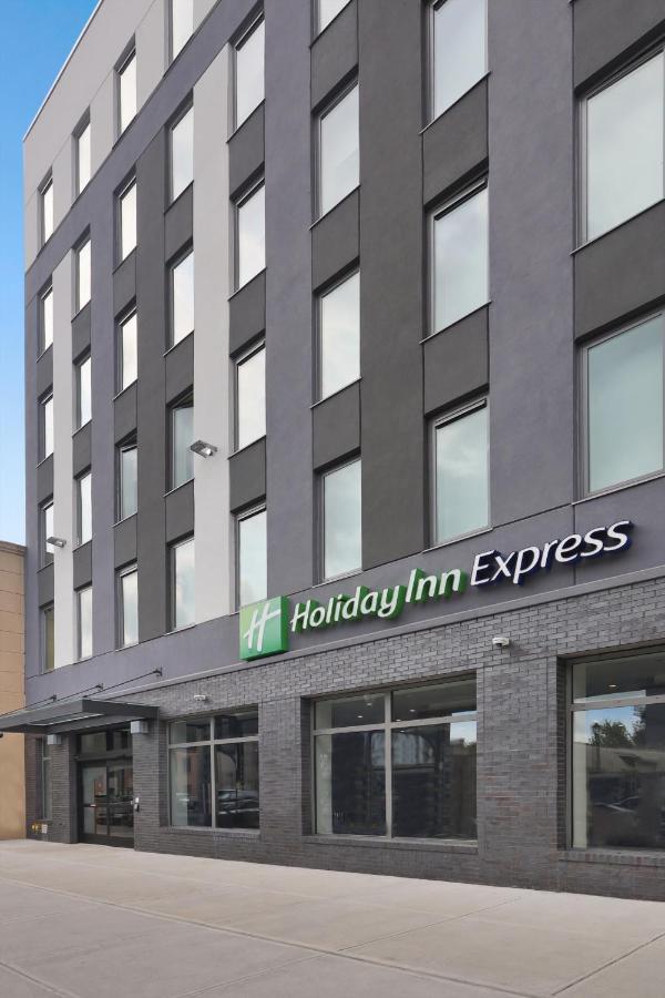 Holiday Inn Express - Brooklyn - Bushwick , An Ihg Hotel New York City Exterior photo