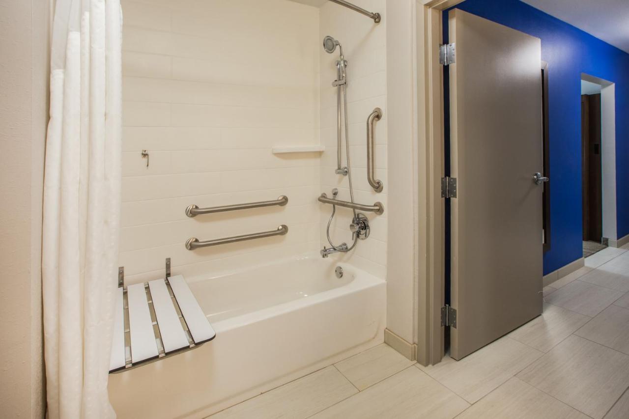 Hotel 1200 New York City Exterior photo